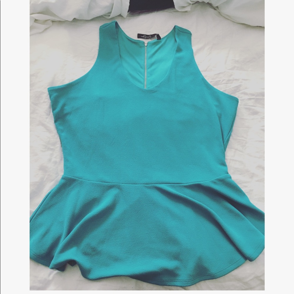 Printer scoop neck peplum top - Picture 4 of 5